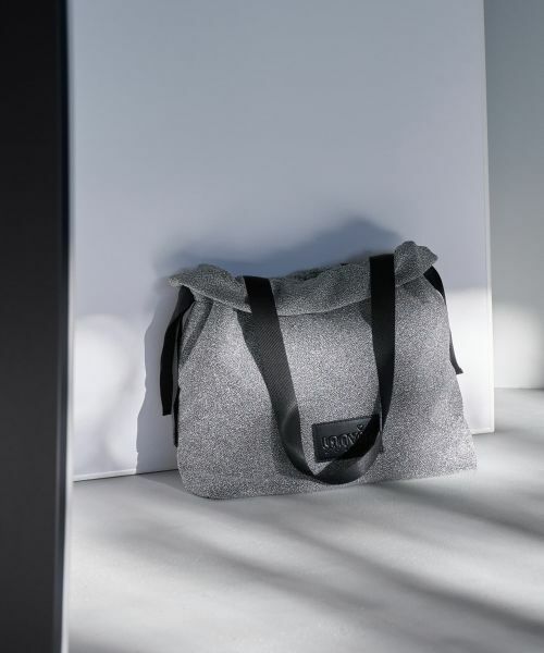 LANVIN en Bleu / ランバン オン ブルー その他小物 | ラメグログランギャザーバッグ（シルバー）