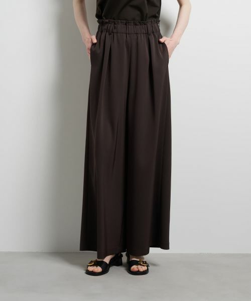 LANVIN en Bleu / ランバン オン ブルー その他パンツ | トリアセツイルワイドゴムパンツ（ブラウン）