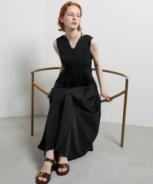 LANVIN en Bleu / ランバン オン ブルー ドレス | 撥水タフタノースリーブワンピース | 詳細18