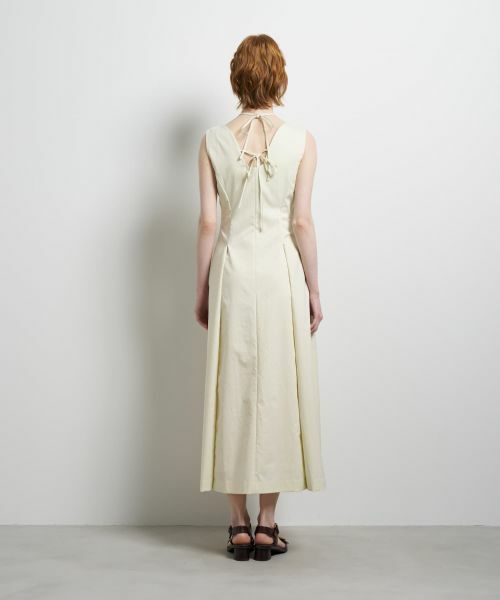 LANVIN en Bleu / ランバン オン ブルー ドレス | 撥水タフタノースリーブワンピース | 詳細3