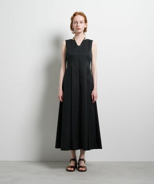 LANVIN en Bleu / ランバン オン ブルー ドレス | 撥水タフタノースリーブワンピース | 詳細9