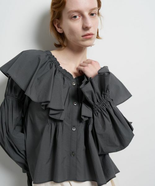 LANVIN en Bleu / ランバン オン ブルー シャツ・ブラウス | ギャザーフリルブラウス | 詳細7