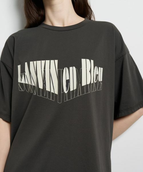 LANVIN en Bleu / ランバン オン ブルー Tシャツ | “Summer paradise”ロゴプリントTシャツ | 詳細23