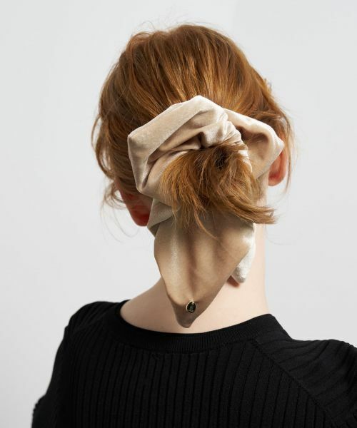 LANVIN en Bleu / ランバン オン ブルー その他小物 | ベロアスクエアシュシュ | 詳細1