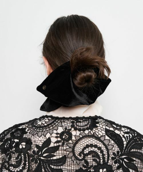 LANVIN en Bleu / ランバン オン ブルー その他小物 | ベロアスクエアシュシュ | 詳細4