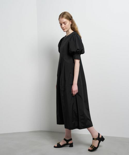 LANVIN en Bleu / ランバン オン ブルー ドレス | タイプライターパフスリーブワンピース（ブラック）