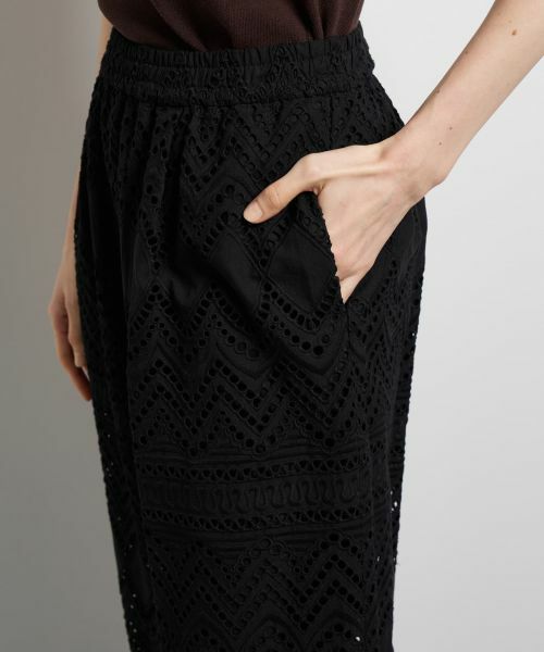 LANVIN en Bleu / ランバン オン ブルー その他パンツ | エンブロイダリーコットンレースパンツ | 詳細15