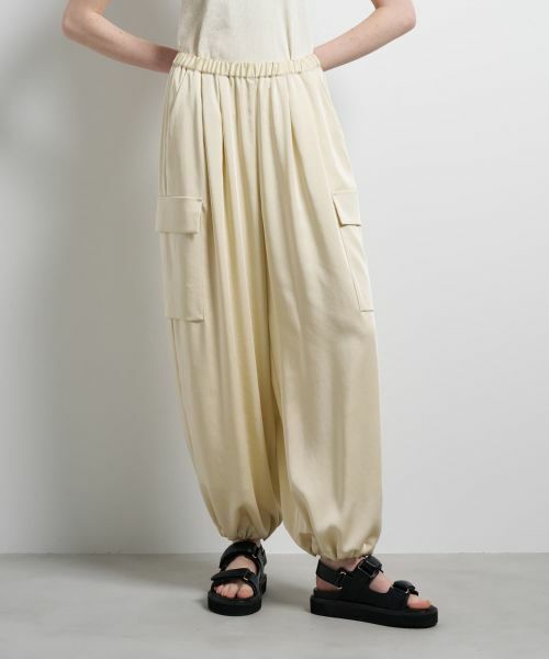 LANVIN en Bleu / ランバン オン ブルー その他パンツ | ヴィンテージサテンカーゴパンツ（イエロー）