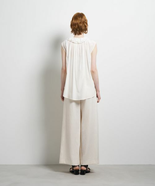 LANVIN en Bleu / ランバン オン ブルー シャツ・ブラウス | トリアセローンノースリフリルブラウス | 詳細11