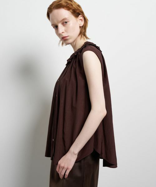 LANVIN en Bleu / ランバン オン ブルー シャツ・ブラウス | トリアセローンノースリフリルブラウス | 詳細5