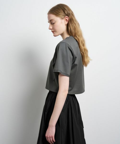 LANVIN en Bleu / ランバン オン ブルー Tシャツ | ベーシッククロップドTシャツ | 詳細20