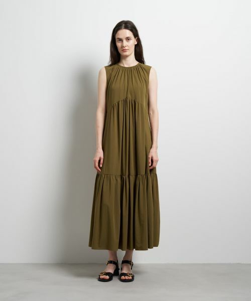 LANVIN en Bleu / ランバン オン ブルー ドレス | エアリータフタギャザーワンピース | 詳細1