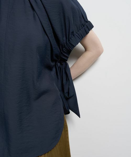 LANVIN en Bleu / ランバン オン ブルー シャツ・ブラウス | シアータンブラーギャザーブラウス | 詳細10