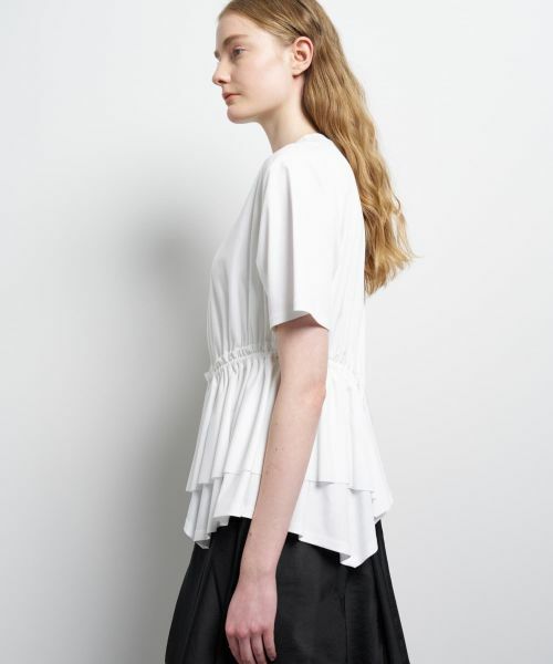 LANVIN en Bleu / ランバン オン ブルー Tシャツ | サイドギャザーフリルカットソー | 詳細5