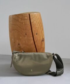 LANVIN en Bleu / ランバン オン ブルー その他小物 | ハーフムーンショルダーバッグ