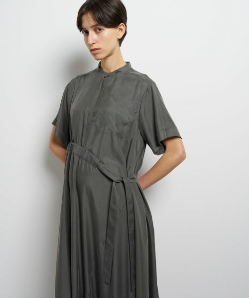 LANVIN en Bleu / ランバン オン ブルー ドレス | キュプラツイルドロストベルトワンピース | 詳細11