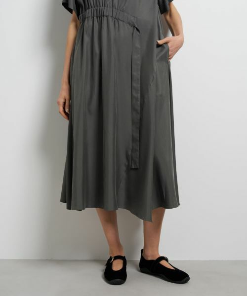 LANVIN en Bleu / ランバン オン ブルー ドレス | キュプラツイルドロストベルトワンピース | 詳細12