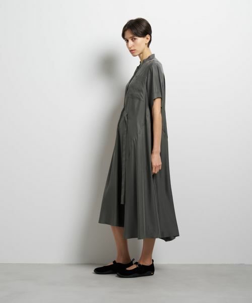 LANVIN en Bleu / ランバン オン ブルー ドレス | キュプラツイルドロストベルトワンピース | 詳細2