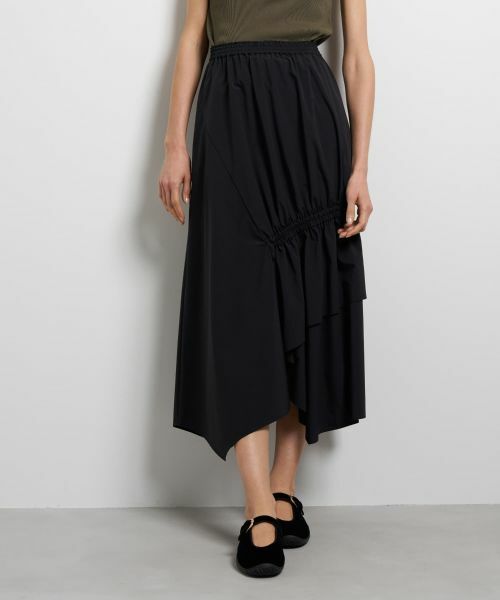 LANVIN en Bleu / ランバン オン ブルー ロング・マキシ丈スカート | 撥水アシンメトリーギャザースカート（ブラック）