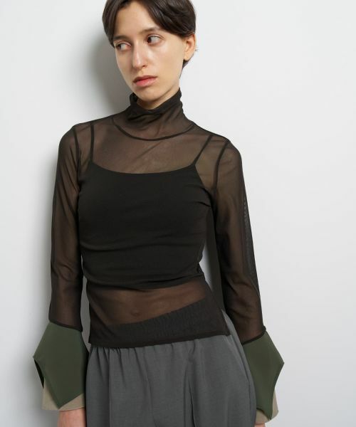 LANVIN en Bleu / ランバン オン ブルー Tシャツ | フレアカフスコンビカットソー | 詳細11