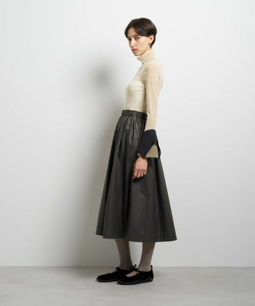 LANVIN en Bleu / ランバン オン ブルー Tシャツ | フレアカフスコンビカットソー | 詳細2