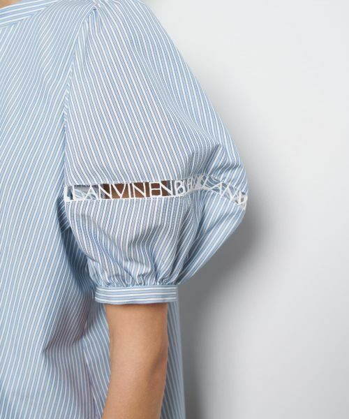 LANVIN en Bleu / ランバン オン ブルー シャツ・ブラウス | ロゴテープスタンドカラーブラウス | 詳細10