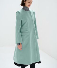 ショルダータックウールコート