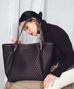 LAQUOH / ラクーオ トートバッグ | エンボスボンディングトートL