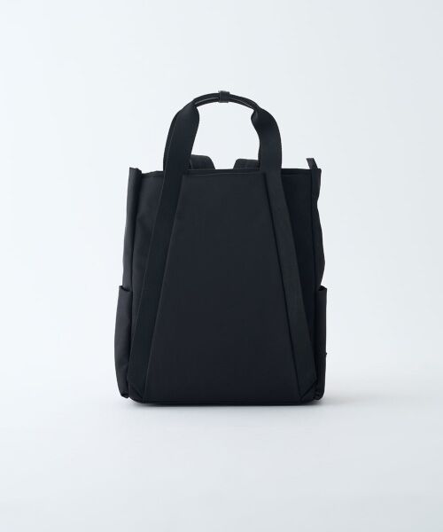 LAQUOH / ラクーオ リュック・バックパック | ミニマルナイロンスクエアリュック（ブラック）