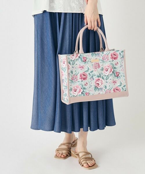 ワイルド ローズ柄 トートバッグ （トートバッグ）｜LAURA ASHLEY / ローラ アシュレイ ファッション通販 タカシマヤファッションスクエア