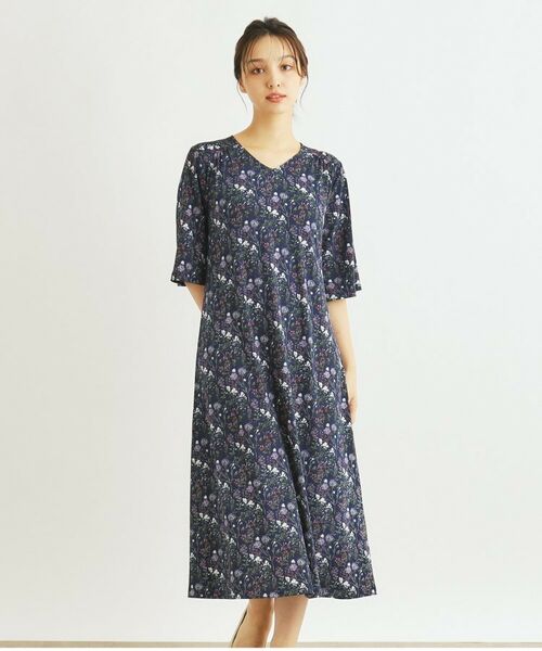 LAURA ASHLEY / ローラ アシュレイ ロング・マキシ丈ワンピース | 【WEB限定／洗える／ジャージ素材】ワイルドメドウ柄ワンピース | 詳細1