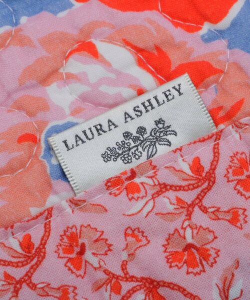 LAURA ASHLEY / ローラ アシュレイ インテリア・インテリア雑貨 | ブリガム パッチワーク柄／カームスデン ポピー柄 洗いキルト マルチカバー 100×135㎝ | 詳細2