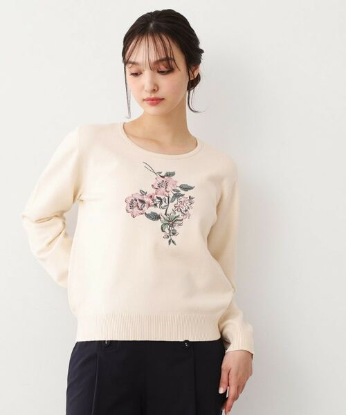 LAURA ASHLEY/ローラ アシュレイ 【ハイゲージ】大判刺繍ニット オフホワイト(003) 38(M) LAURA ASHLEY/ローラ アシュレイ 【ハイゲージ】大判刺繍ニット オフホワイト(003) 38(M)