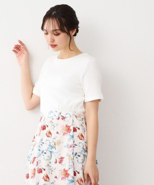 LAURA ASHLEY/ローラ アシュレイ 【洗える/ストレッチ】アイレット ベーシックカットソー オフホワイト(003) 40(L) LAURA ASHLEY/ローラ アシュレイ 【洗える/ストレッチ】アイレット ベーシックカットソー オフホワイト(003) 40(L)