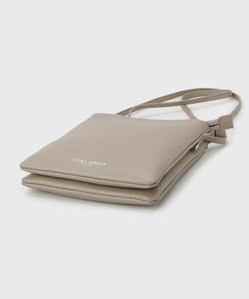 LAURA ASHLEY / ローラ アシュレイ ショルダーバッグ | 【牛革レザー／ショルダー長さ調節可】フラットバッグ | 詳細15