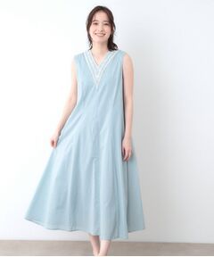 ローラアシュレイ⭐︎ボタニカルブルーx白タイトワンピース13号 ローラアシュレイ⭐︎ボタニカルブルーx白タイトワンピース13号