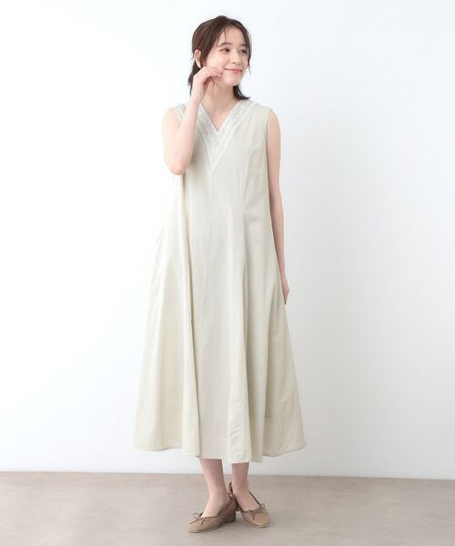 LAURA ASHLEY / ローラ アシュレイ ロング・マキシ丈ワンピース | 【コットン100%/インド綿/刺繍入り】Vネックワンピース | 詳細11