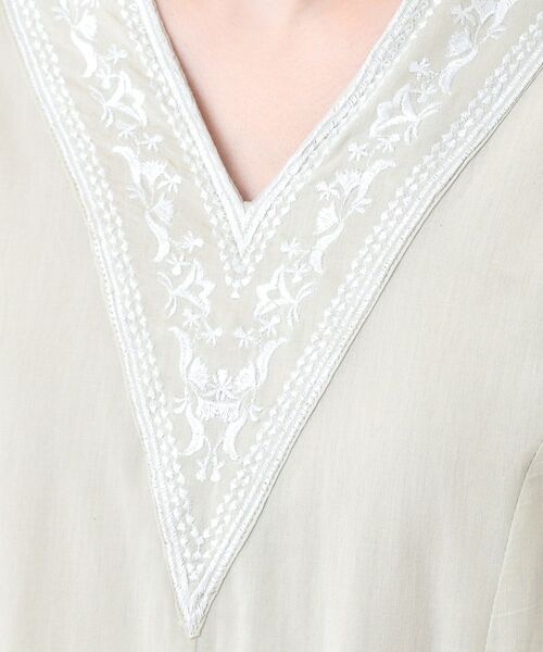 LAURA ASHLEY / ローラ アシュレイ ロング・マキシ丈ワンピース | 【コットン100%/インド綿/刺繍入り】Vネックワンピース | 詳細12
