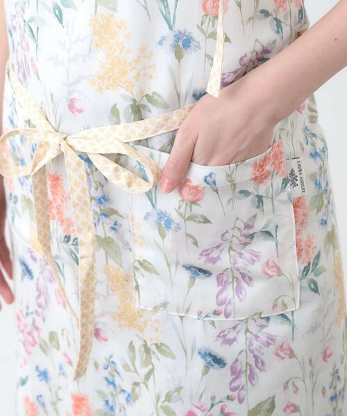 LAURA ASHLEY / ローラ アシュレイ インテリア・生活雑貨・ホビー・ステーショナリー | エルストンガーデン柄 エプロン | 詳細15