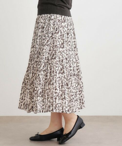 LAURA ASHLEY / ローラ アシュレイ ロング・マキシ丈スカート | 【ウエストゴム／同柄アイテムあり】アイロンワーク スクロール柄 スカート | 詳細1