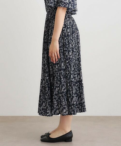 LAURA ASHLEY / ローラ アシュレイ ロング・マキシ丈スカート | 【ウエストゴム／同柄アイテムあり】アイロンワーク スクロール柄 スカート | 詳細10