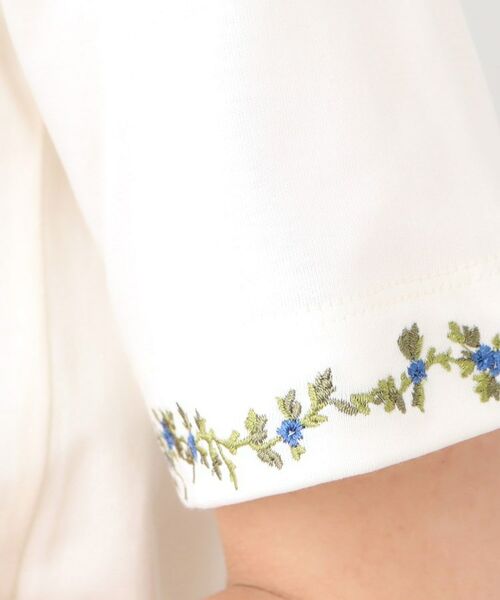 LAURA ASHLEY / ローラ アシュレイ Tシャツ | 【コットン100％／刺繍入り／3colors】エラビー スプリッグ柄 Tシャツ | 詳細4