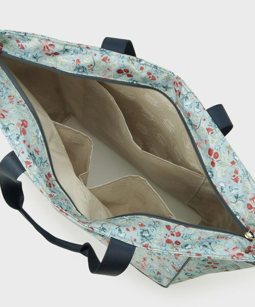 LAURA ASHLEY / ローラ アシュレイ トートバッグ | 【STORY掲載！/撥水加工/キャリーセット可】ロサ サンクタ柄 トラベル トートバッグ | 詳細14