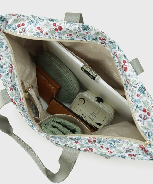 LAURA ASHLEY / ローラ アシュレイ トートバッグ | 【STORY掲載！/撥水加工/キャリーセット可】ロサ サンクタ柄 トラベル トートバッグ | 詳細16