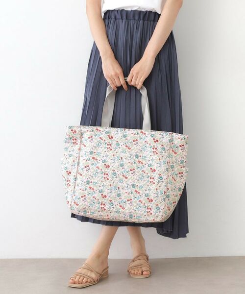 LAURA ASHLEY / ローラ アシュレイ トートバッグ | 【STORY掲載！/撥水加工/キャリーセット可】ロサ サンクタ柄 トラベル トートバッグ | 詳細3