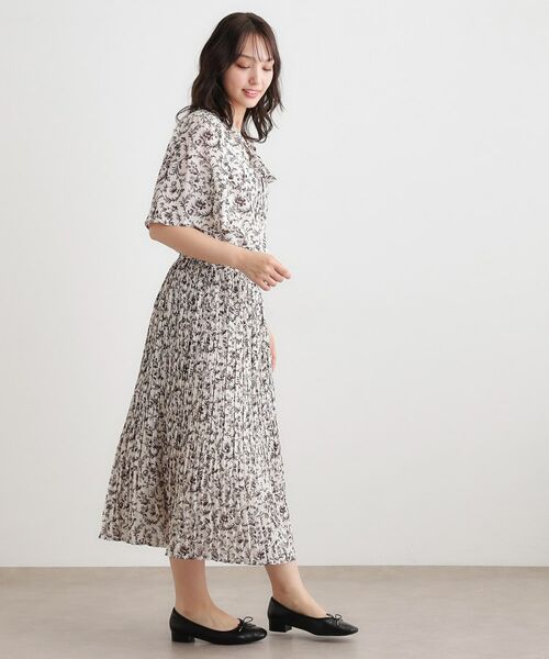 LAURA ASHLEY / ローラ アシュレイ シャツ・ブラウス | 【ボウタイ／同柄アイテムあり】アイロンワーク スクロール柄ブラウス | 詳細3