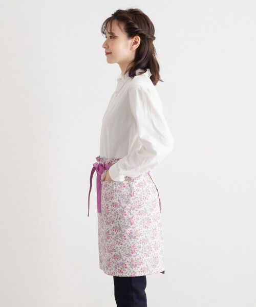 LAURA ASHLEY / ローラ アシュレイ インテリア・生活雑貨・ホビー・ステーショナリー | 【形態安定加工】エラビー フローラル柄 カフェ エプロン | 詳細17