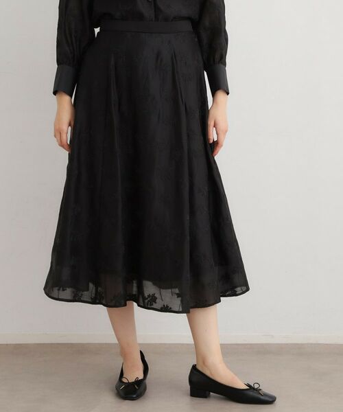 LAURA ASHLEY / ローラ アシュレイ ロング・マキシ丈スカート | 【セットアップ可】ランズウィック柄 刺繍フレアスカート（ブラック(119)）