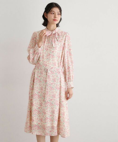 LAURA ASHLEY / ローラ アシュレイ ミニ丈・ひざ丈ワンピース | 【WEB限定/ネックリボン取外し可/M_LL 3サイズ】エヴァリンガム メドウ スプレイ柄ワンピース(ピンク(175))
