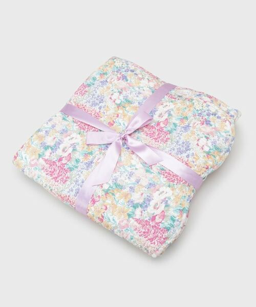 LAURA ASHLEY / ローラ アシュレイ インテリア・インテリア雑貨 | エヴァリンガムメドウ柄 水洗いキルトマルチカバー 200×200cm | 詳細1